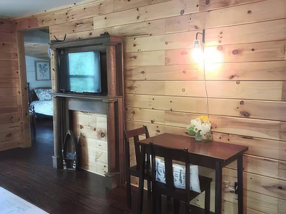 Cameron'S Cottage At The Lake Tallassee 外观 照片
