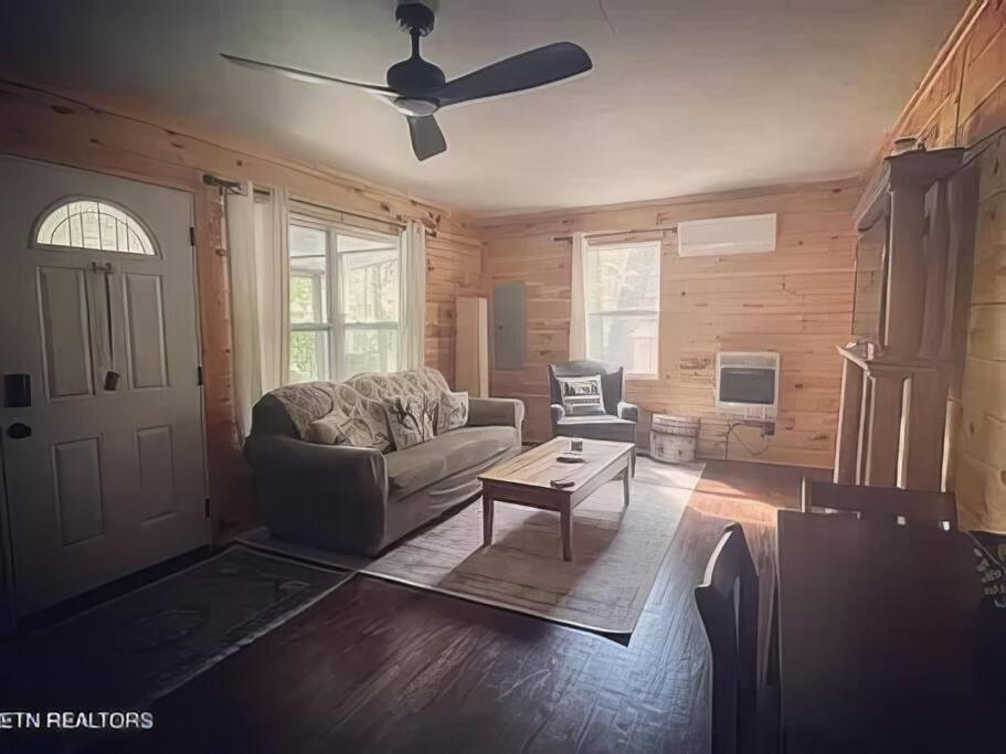 Cameron'S Cottage At The Lake Tallassee 外观 照片